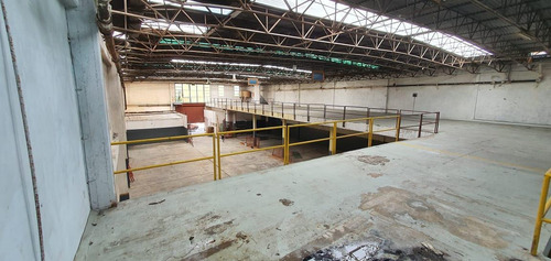 Imagen 3 de 6 de Deposito/galpón De 1160m2 En Alquiler - Villa Soldati