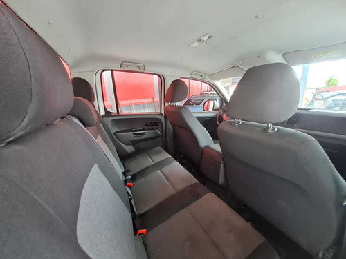 Imagem 15 de 15 de Volkswagen Amarok Cabine Dupla 4x4 2019 - Imperdível
