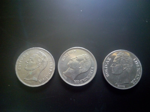 (3) Monedas 5 Bolívares Colección Años  1977-1989-1990 