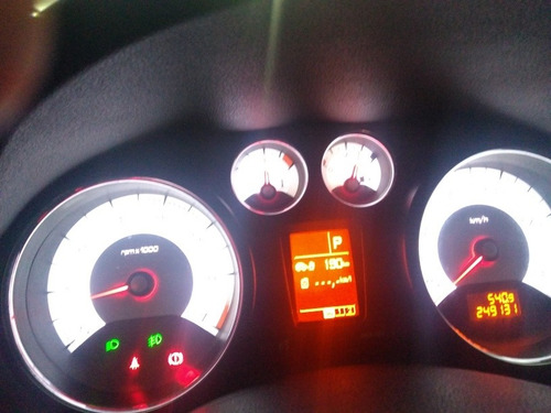 Peugeot 408 2.0 Allure Flex Aut. 4p 2012