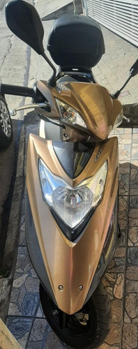 Scooter Lindy Q