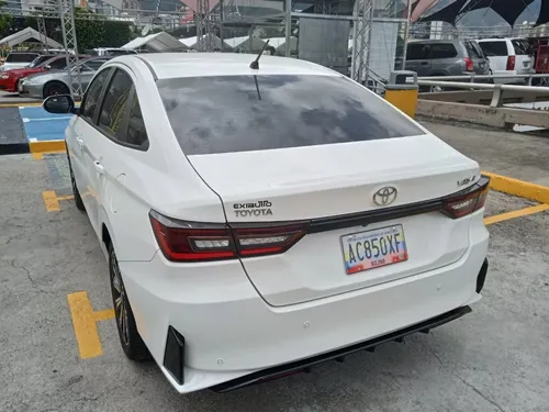 Toyota Yaris G 2024