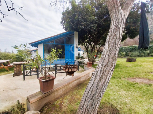 Estilo Colonial Con Gran Terreno Y Lindas Vistas