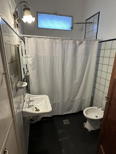 Barrio Juniors - Se Vende Casa De 2 Dorm - Patio Con Asador - Disponibilidad Inmediata