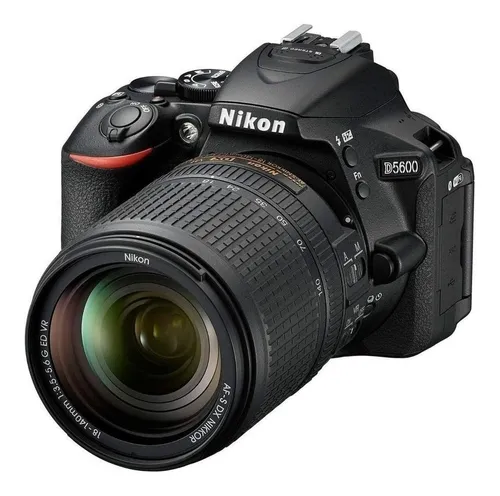 Nikon Kit D5600 + lente 18-140mm VR DSLR color negro