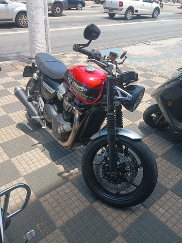 Traiumph 1200 Speed Twin