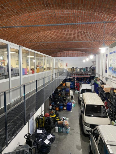 Local Galpon Venta Tres Cruces Pagola Y Acevedo Díaz Algo Único En El Mercado!!! 423m