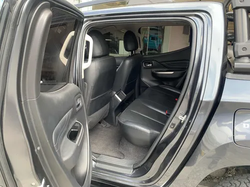 Mitsubishi L200 Gls Se Tp 2500cc Td 4x4 7ab Abs Modelo 2022