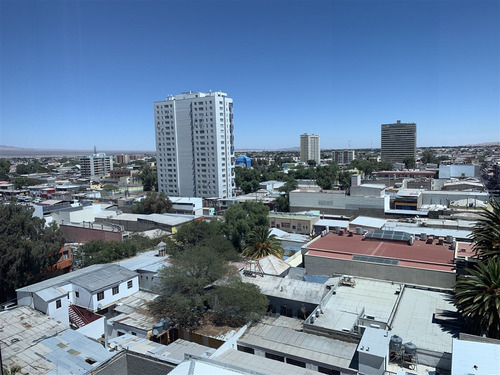 Oficina En Arriendo, Ed. Torre Cobre 1 Privado.-