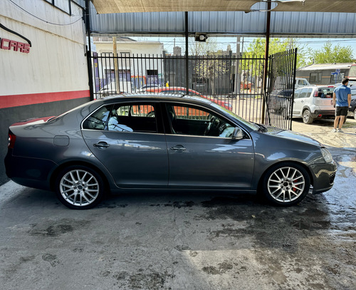Volkswagen Vento 2.0 Tdi Sportline