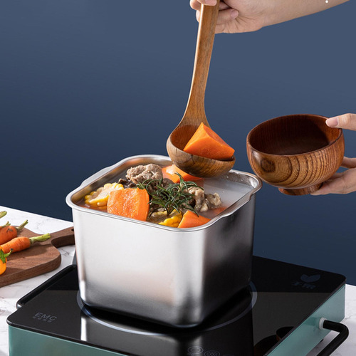 A Recipiente De Comida Profunda Para Comida 18cmx18cm