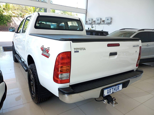 Imagem 5 de 12 de Toyota Hilux 2.5 Std 4x4 Cd 16v Turbo Diesel 4p Manual