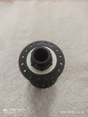 Imagen 2 de 4 de Manzana Delantera Shimano Hb-m668 Slx Disco Eje 15mm