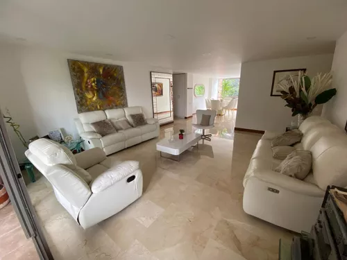 Apartamento En Venta En El Poblado, La Calera. Cod V12467