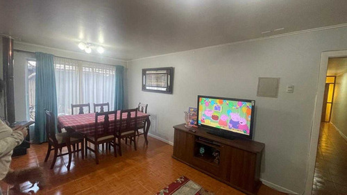 Vendo Amplia Propiedad En Calle Balmaceda (68717)