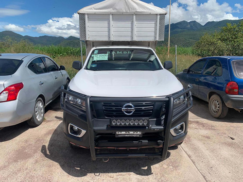 Imagen 4 de 6 de Nissan Np300 Estándar