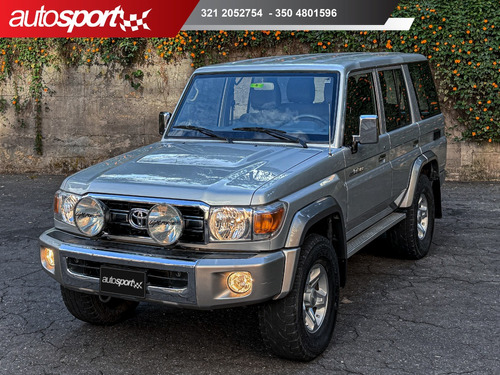 Toyota Land Cruiser 4.0 Grj76