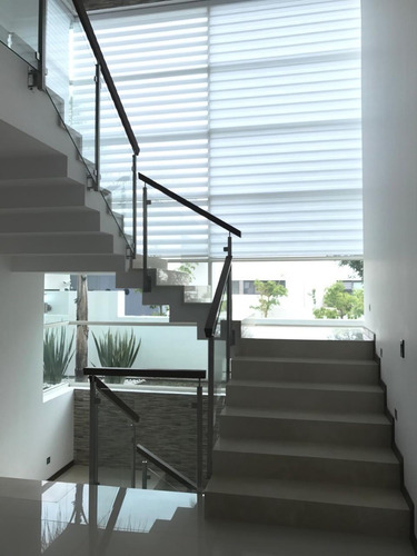 Hermosa Residencia En La Ceiba A La Venta