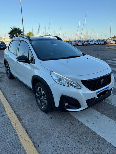 Peugeot 2008 1.6 Feline am20