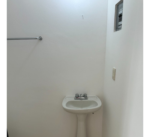 Venta De Casa En Misión Del Parque 2 Recamaras 1.5 Baños