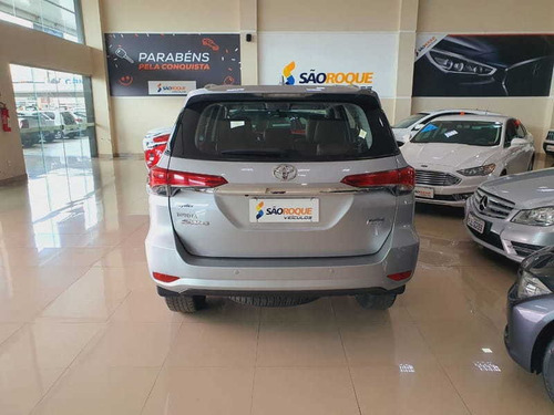 Toyota Hilux Sw4 Sr 2.7 - 7 Lugares