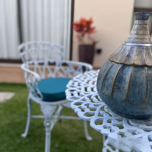 Mesa Alumínio Fundido Viena 80cm Para Jardim Piscina Varanda Cor Branco