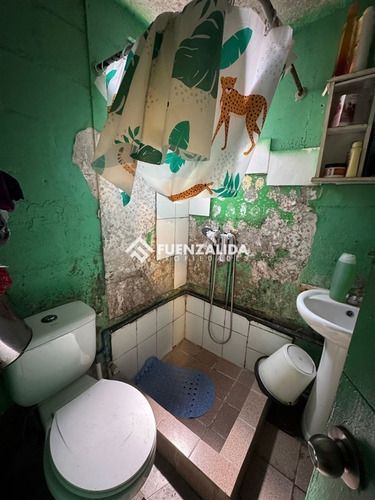 Casa En Venta De 2 Dorm. En Puente Alto