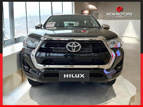 Toyota Hilux 2.8 D-4D TURBO DIESEL CD SRX PLUS 4X4 AUTOMÁTICO