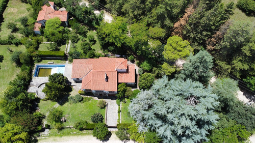 Casa En La Falda, Hermoso Chalet