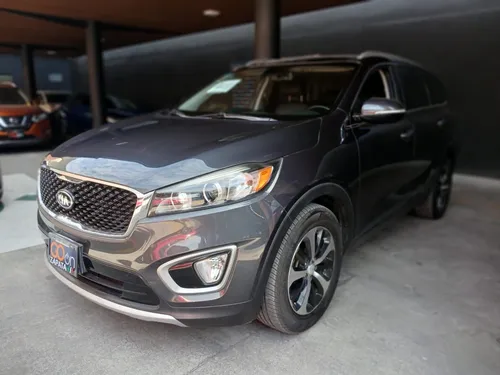 Kia Sorento 3.3 V6 Ex Pack Piel 7 Pasajeros At