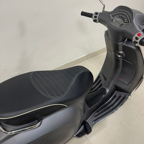 Vespa Sprint 150s 2018 Usada - 7.900 Km