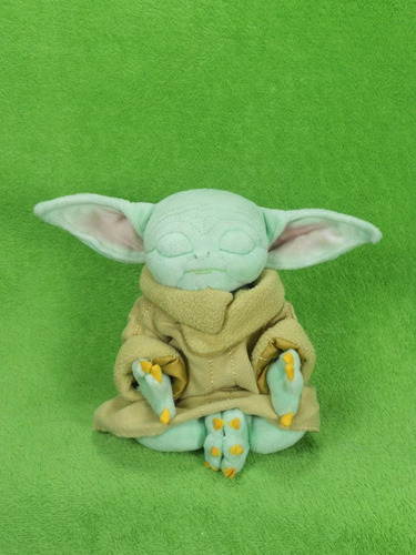 Peluche Baby Yoda Meditando, Grogu Star Wars (Usado)