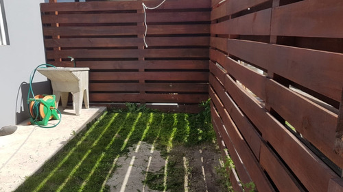 Imagen 21 de 21 de Casa En Piriapolis Para 6 Con Aire Acondicionado Baño A Nuevo, Parrillero Techado Iluminado, A 1 Cuadra De La Rambla Cerca Del Puerto