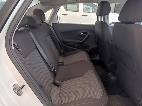 Imagen 13 de 17 de Volkswagen Polo 1.6 16v