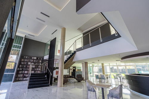 Venta Hotel En Fisherton A Estrenar