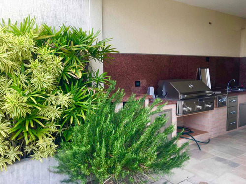 Imagen 10 de 14 de Casa De 613 Mtrs, Calle Cerrada
