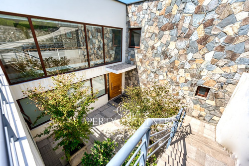 Gran Casa Con Vista Al Valle De Los Trapenses