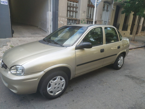 Chevrolet Corsa Classic 1.6 Gl Aa Dh