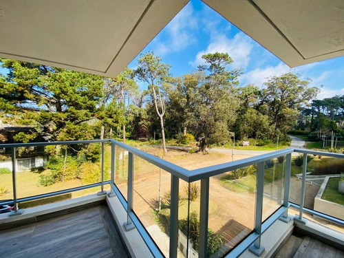 Imagen 17 de 23 de Apartamento En Venta Tres Suites Y Dependencia Playa Brava - Punta Del Este Golf