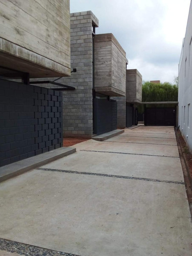 Duplex _2 Dormitorios_ Cuesta Colorada