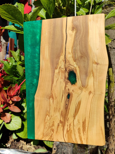 Tabla En Madera Y Resina