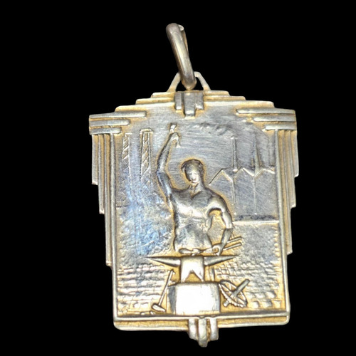 Medalla Al Relieve Art Deco Plata 900  - 10.7 Gr - 266