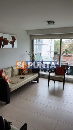 Imagen 8 de 9 de Venta De Apartamento De 3 Dormitorios En Edificio Torre Del Mar Punta Del Este