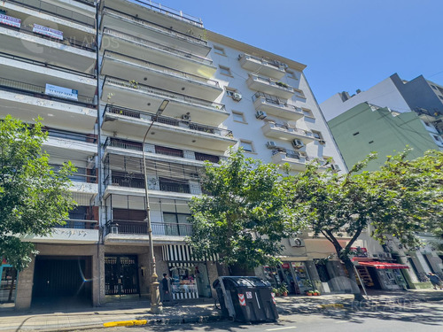 Oportunidad Venta Semipiso De 4 Ambientes Con Baulera Y Cochera, En Pleno Centro En Barracas