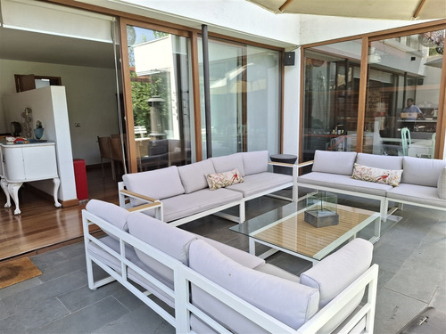 Casa En Arriendo De 4 Dorm. En Lo Barnechea