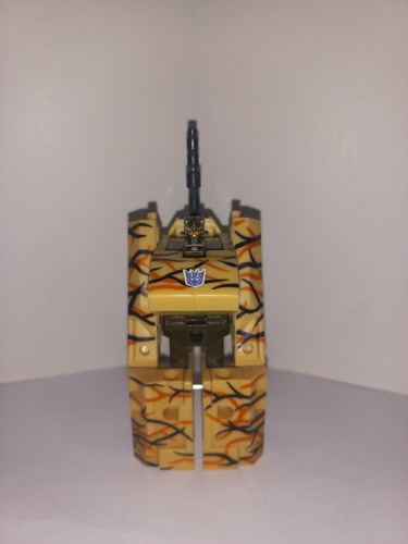 Transformers Armorhide Tank Hasbro 2001