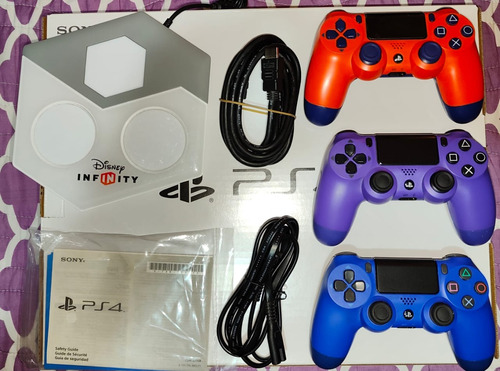 Playstation Sony 4 Slim 1tb + 11 Juegos Y 3 Controles