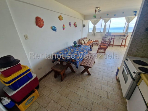 Excelente Apartamento En Venta En Macuto