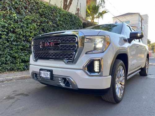 Imagen 3 de 14 de Gmc Sierra 2019 6.2 Denali Dvd At