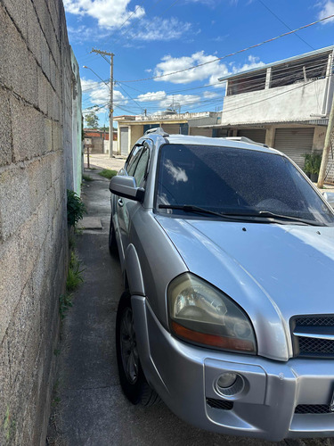 Hyundai Tucson 2.0 Gls 4x2 Aut. 5p